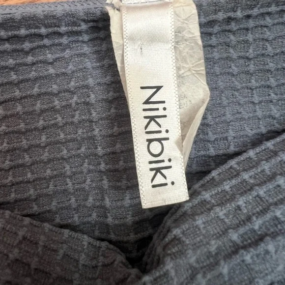 American Eagle Outfitters/ Cotton On/ Nikibimi Camis M/L set of 4 - Picture 5 of 5